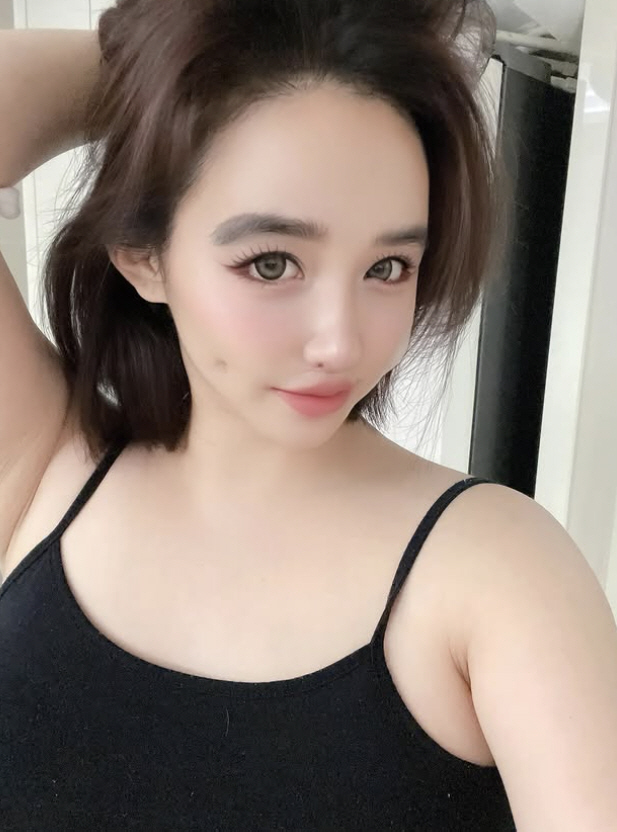 Park Bom, what are you going to do…Significant SNS suddenly celebrates today. 