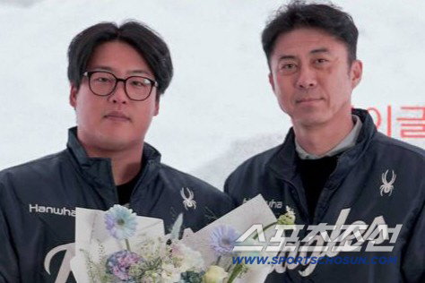 The story of general manager Son Hyuk, who caught Kang Baek-ho for two days and one night until he signed a 10 billion contract. The reason why I caught Kang Baekho on Monster Wall is