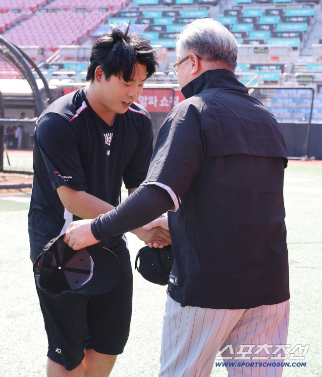 Did you say goodbye like this, it ended in revelation...Hanwha, which made Kang Baek-ho 10 billion won, also became uncomfortable for no reason