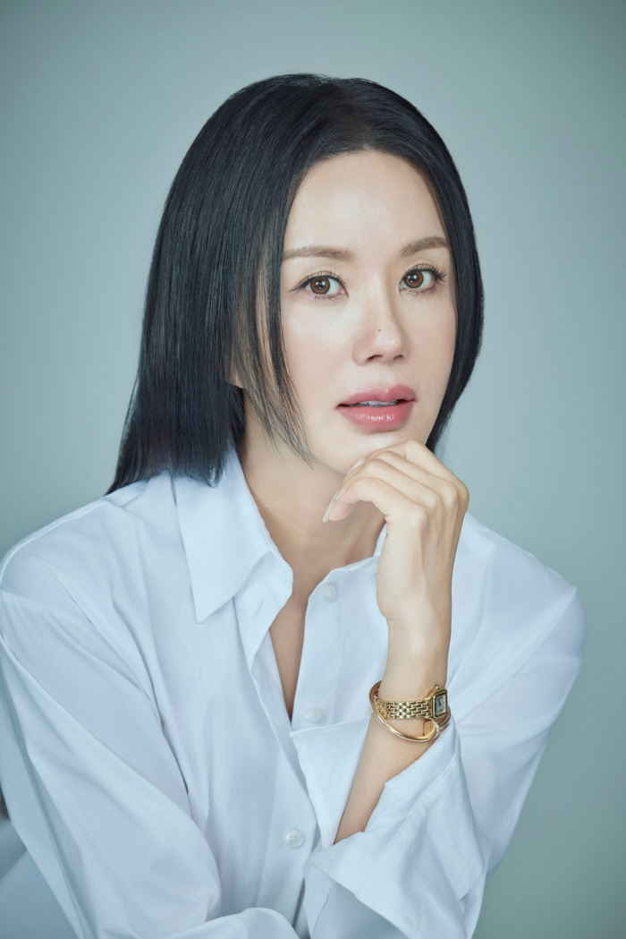 Uhm Jung-hwa Returns in ‘OK! Madame 2’ to Lead the Big Screen Again