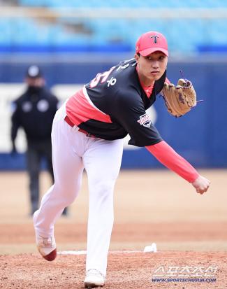 He suddenly became voluntary and took off his KIA uniform as a promising 1R player…I'm going to retire