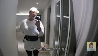 Lee Eun-ji's secret to keeping a glam body after losing 10kg: 2 runs a day and yoga