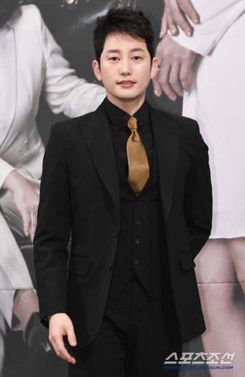 Park Si-hoo's reported breakdown of married man's family, 100% false...The distributor is sent to the prosecution
