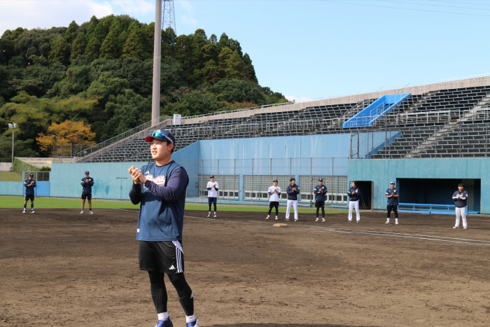 Well followed, but it's just the beginning... Finishing camp is over! the new head coach's party