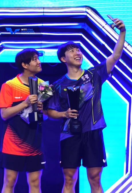 If I play with him, I'll win! Lim Jong-hoon, the doubles master, and Oh Jun-sung, the youngest on-top, also beat Singapore Group  after winning the world No. 1 group