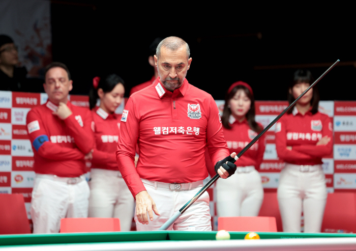 If this happens, no one knows. Welcome Savings Bank, SK Rent-a-Car is completely destroyed... PBA Team League 4R in the Mysterious Race!