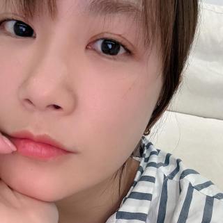 Kim Ji-min, 41, can't hide under-eye spots..Care with regenerative cream