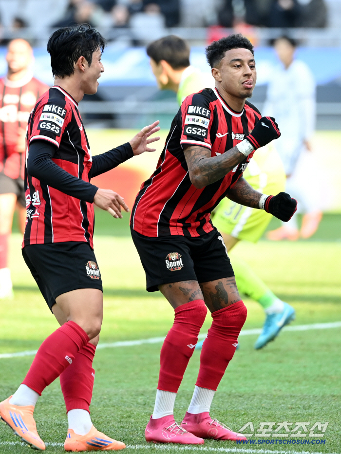  The equalizer Lingard's Shin-chan dance