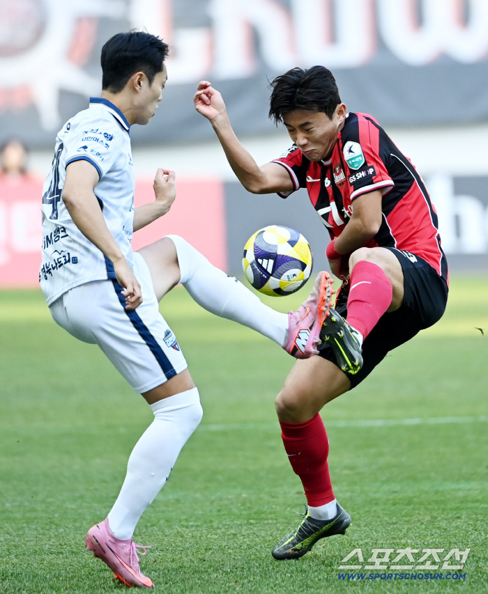  Park Chulwoo's clap day, a fierce battle for the ball