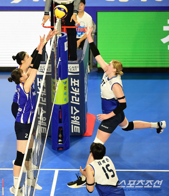  Seekly avoid blocking Hyundai Engineering & Construction's Kari