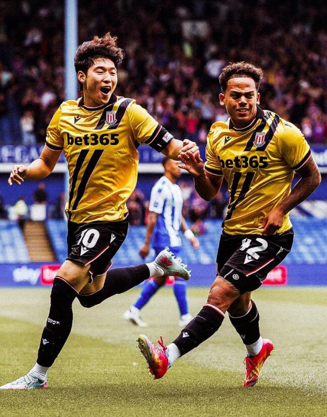 Bae Jun-ho, who came back from the national team's medicine, finally scored his first goal of the season  the highest rating!Stoke lost 12 to Leicester