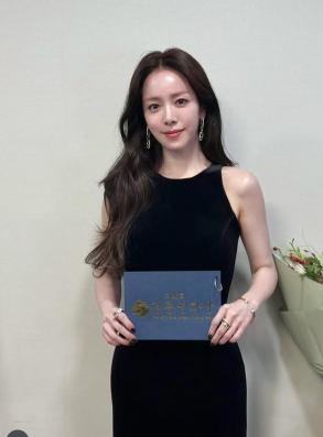 For the second year in a row, MC Han Ji-min, 