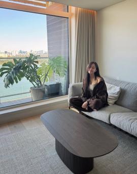 ♥Hyo-min, a financial man from S University, got married well..The books written by the mother who brags about author poetry