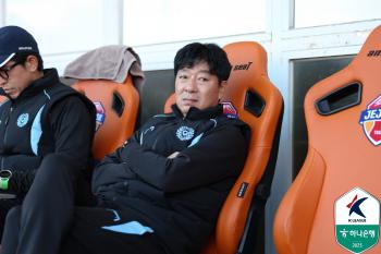 I'll do my best and accept the results Coach Kim Byung-soo, who is determined to win the final match, is sad to see a draw