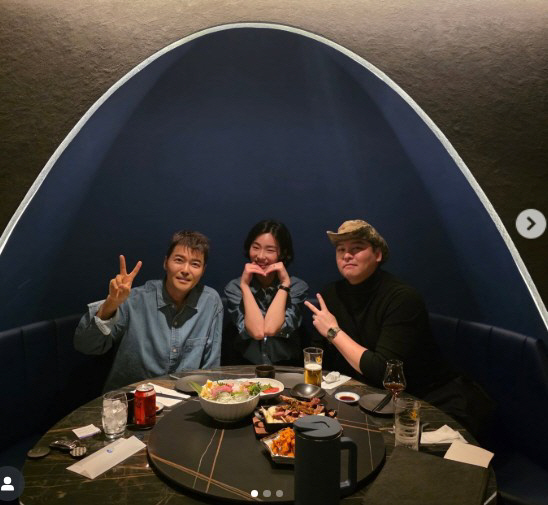 Jeon Hyun-moo is trying to officiate for the first time as a 48-year-old single...Lee Jang-woo ♥ Cho Hye-won, our first experience