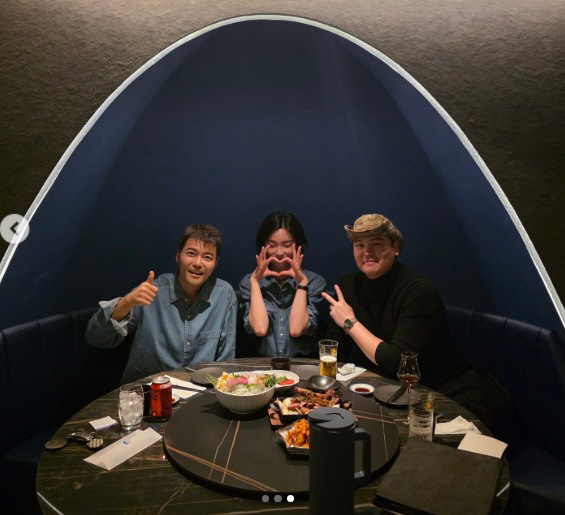 Jeon Hyun-moo is trying to officiate for the first time as a 48-year-old single...Lee Jang-woo ♥ Cho Hye-won, our first experience