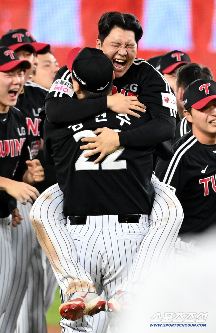 Kim Hyun-soo, who did not say the amount requested or ask for a raise. a day of destiny. Remain or start anew