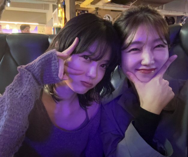 Kim Yoo-jung's mother was Lee Seo-an, 'from the city'..'Dear X.' Friendly two-shot