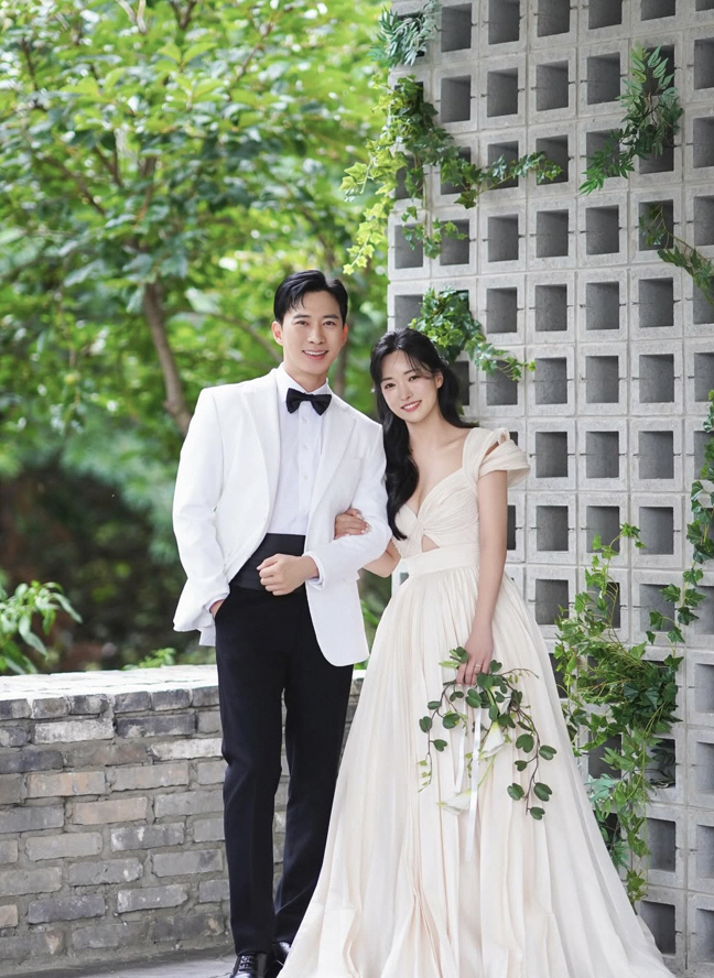 A new actor couple in the entertainment industry..'Omg 2' Lee Woon-san ♥ Han Seo is getting married today (23rd)