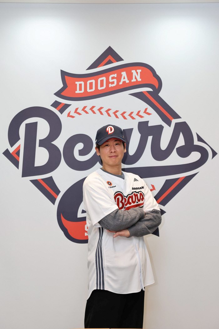 Now Doosan player Park Chan-ho asked for his last understanding → Even if I cry at my first at-bat in Gwangju..
