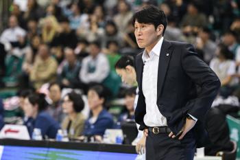  We have to endure the shock for the second time in a row vs. Choi Yoon-ah's first win. No meaning...It's just a victory