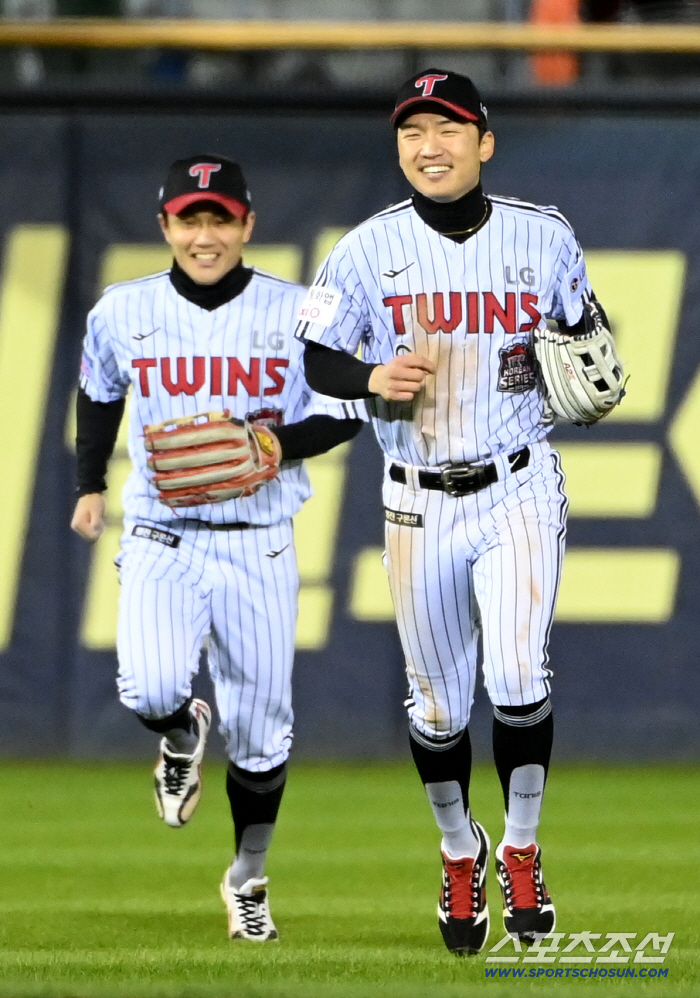 The reason why Park Hae-min left LG with a small amount of money that was hard to refuse that day. My wife told me to watch baseball for a long time