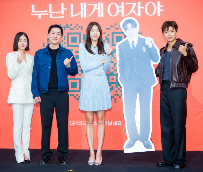  'From Noona to Woman' Love entertainment shows that are older than her, a series of box office hits