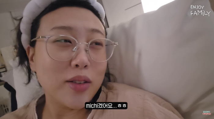 Son Min-soo ♥ Im Lara, please save her twin for one day. (Enjoy couple)