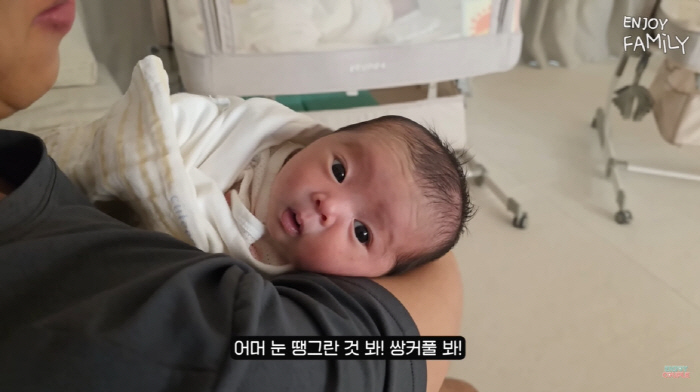 Son Min-soo ♥ Im Lara, please save her twin for one day. (Enjoy couple)