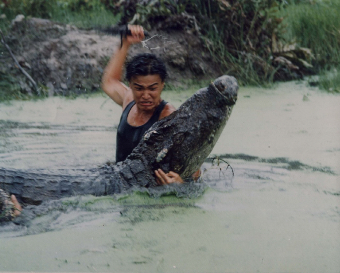 Filming of Park Joong-hoon Bioman, 3m large crocodile anesthesia woke up and actually struggled (Life is a movie)