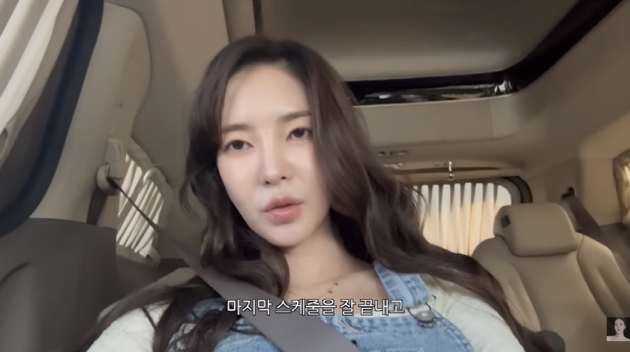 Lee Sang-hae's daughter-in-law Kim Yun-ji left Korea with her 16-month-old daughter without her husbandIt's dark in front of me