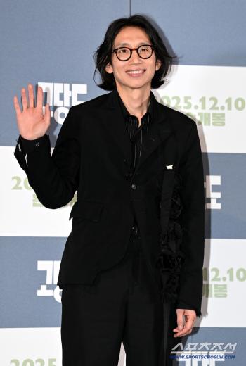  Bong Taegyu, say hello from the screen