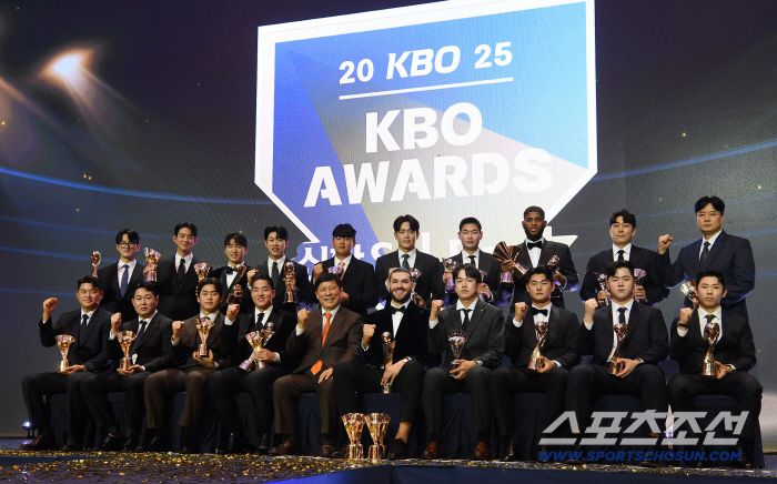 The honorable winners of the 2025 KBO Awards