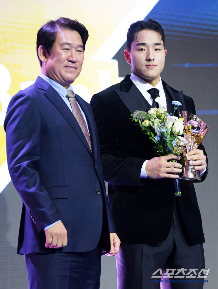  Hyunmin Ahn, look forward to next season due to the on-base percentage