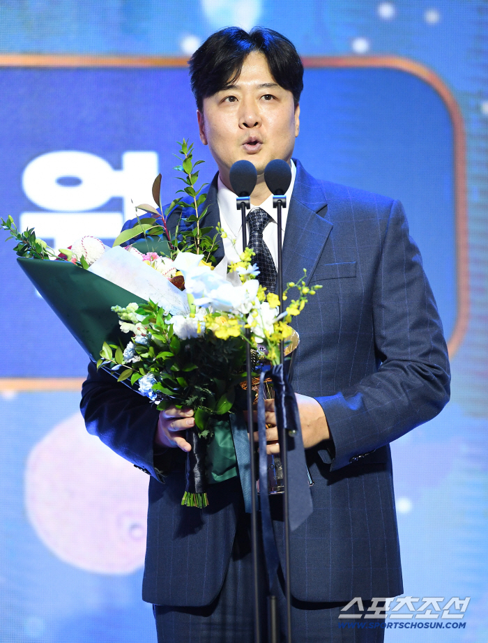  Kim Jung-guk won the judge's award