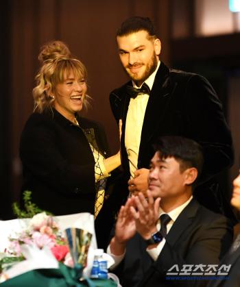  Ponce MVP, wife Emma who is happier than anyone else