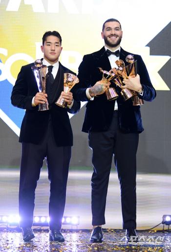  An unforgettable moment for MVP Ahn Hyun-min