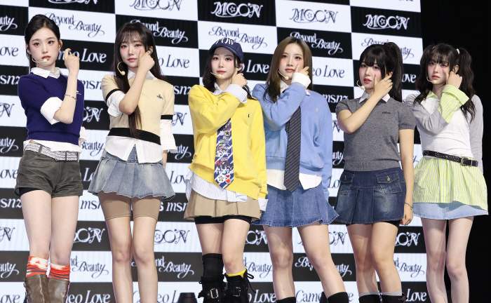  I hope all 24 people are known...TRIPLE S, 4 units are back as beautiful girls (comprehensive)