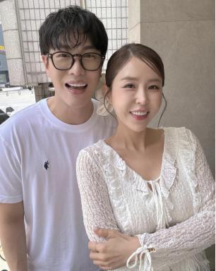 Shinji, ♥ Set a Wedding Date with Munwon The reason for moving to a rural house is because of malicious comments (Level A Jang Yeong-ran)