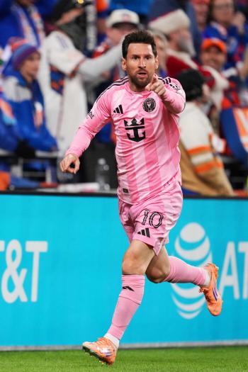 Sonny, I'll win the championship. 1 goal, 3 assists. MLS PO horror record. 1300 points of total fear, 10 points, Messi's super one-man show Miami, MLS East finals