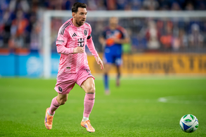 Sonny, I'll win the championship. 1 goal, 3 assists. MLS PO horror record. 1300 points of total fear, 10 points, Messi's super one-man show Miami, MLS East finals