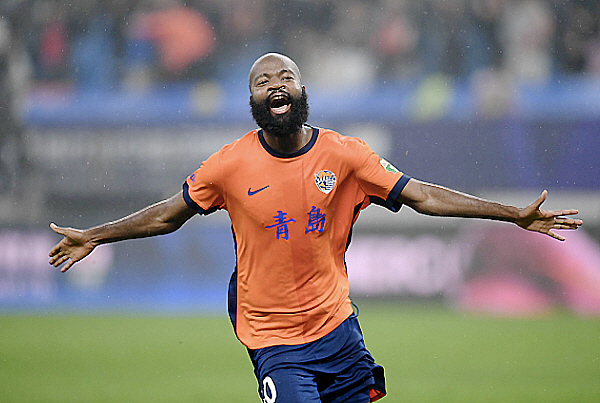 5 months overdue wage, leaving vs playing with girlfriend and returning to game day...a tense confrontation, a foreshadowing of a legal dispute