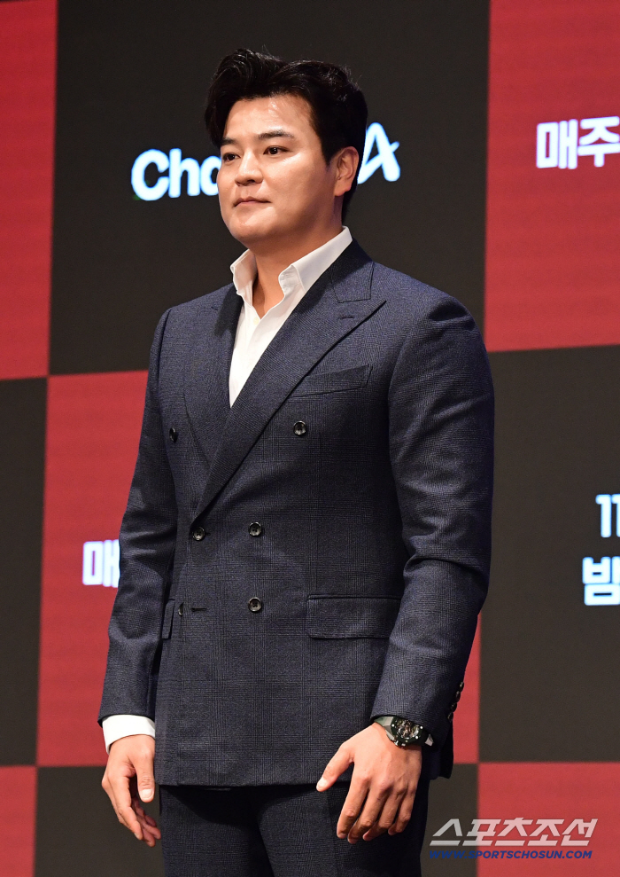 Choo Shin-soo, the first manager to challenge the 'baseball queen', 'The goal is to produce a female national team.'