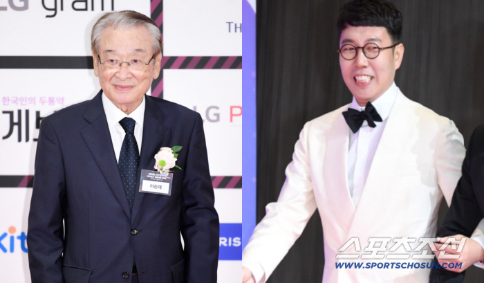 During a live broadcast, Kim Young-chul reported the death of Lee Soon-jae and choked up, 'I'm sad as if I left my family.'