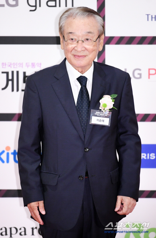 Legendary Actor Lee Soon-jae Passes Away at 91, Leaving a Historic Legacy