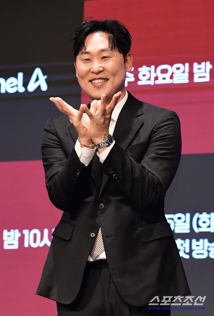 MLBKBO Legend Why go to baseball variety shows? Choo Shin-soo turned amateur women's baseball team manager