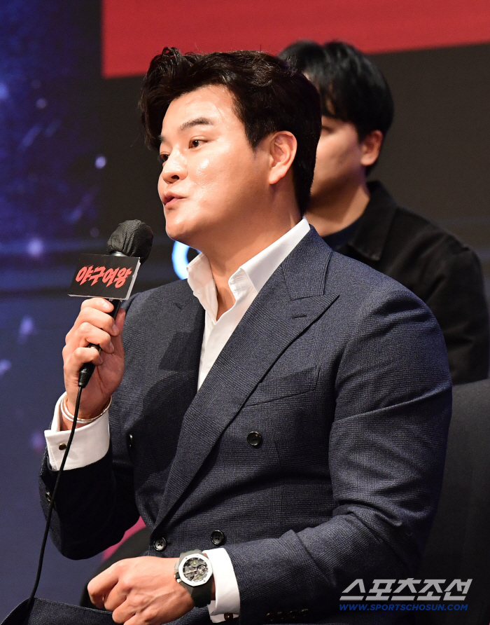 MLBKBO Legend Why go to baseball variety shows? Choo Shin-soo turned amateur women's baseball team manager