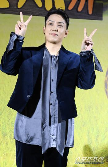  Eun Jiwon, three Kenyan liver meals