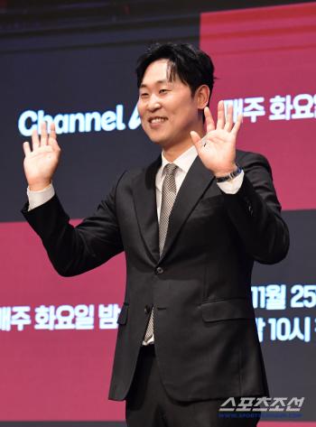  With Yoon Seokmin's new baseball variety show