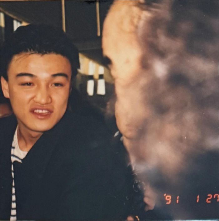 'Memories from 34 years ago...'Thank you for supporting me for a long time'. Park Joong-hoon recalls old memories